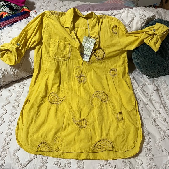 Yellow Gold Women's Top with Paisley Design NWT - Picture 8 of 10